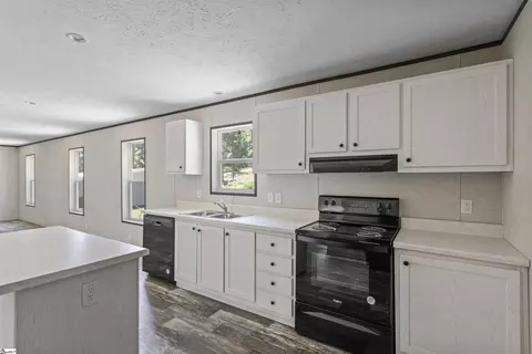 103 Hideaway Ct, Easley, SC 29640 photo 2