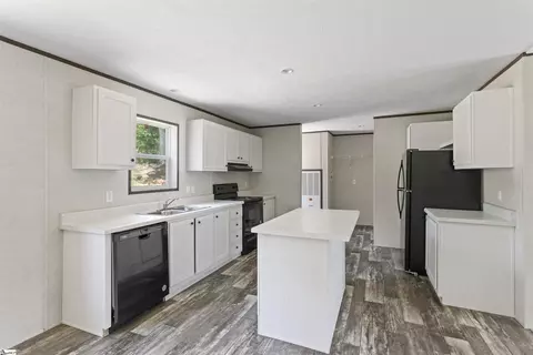 103 Hideaway Ct, Easley, SC 29640 photo 3