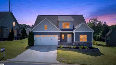 415 S Pendernale Dr, Moore, SC 29369