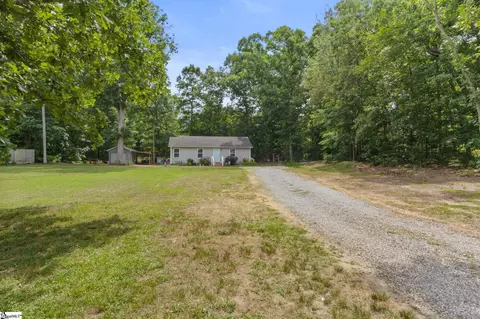 300 Burgess School Rd, Pelzer, SC 29669