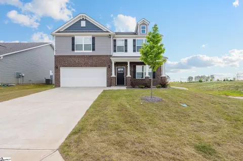 906 Pineland Dr, Woodruff, SC 29388