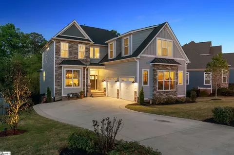 602 W Winding Slope Dr, Piedmont, SC 29673