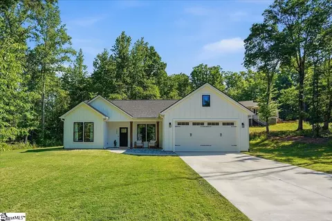 298 Red Hill Rd, Landrum, SC 29356