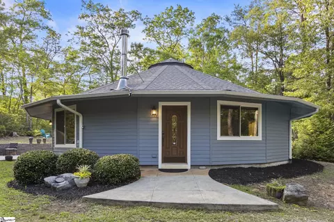 51 Sky Ranche Rd, Cleveland, SC 29635