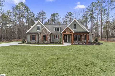 515 Ritchie Rd, Fountain Inn, SC 29644
