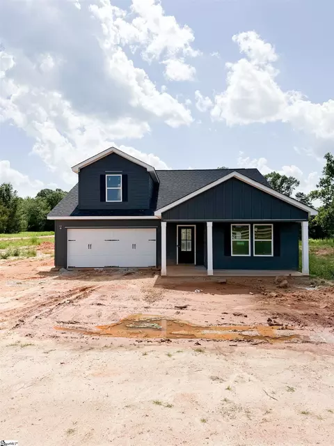 18034 Hwy 101 S, Gray Court, SC 29645