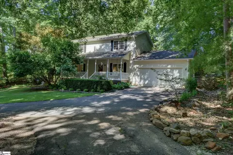 2011 Ridgeview Ln, Seneca, SC 29678