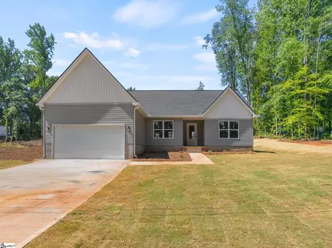 217 Buckingham Rd, Duncan, SC 29334