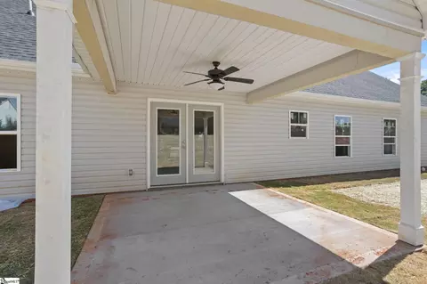Exterior - 213 Buckingham Rd, Duncan, SC 29334 photo 3 of 5