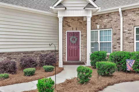 111 Coosa Ln, Anderson, SC 29621