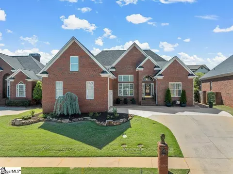 504 Spring Point Ct, Simpsonville, SC 29681