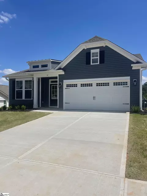 19 Halsey St, Central, SC 29630