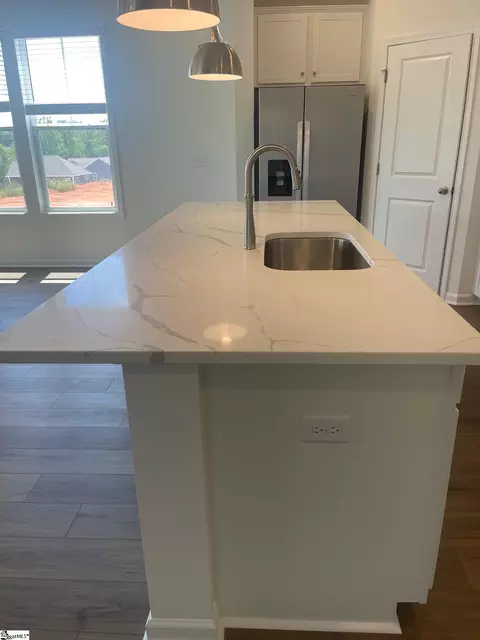 Kitchen - 19 Halsey St, Central, SC 29630 photo 3 of 8