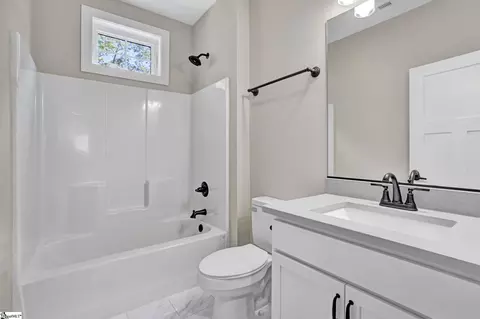 Bath - 892 Chrenshaw St, Pendleton, SC 29670 photo 1 of 4