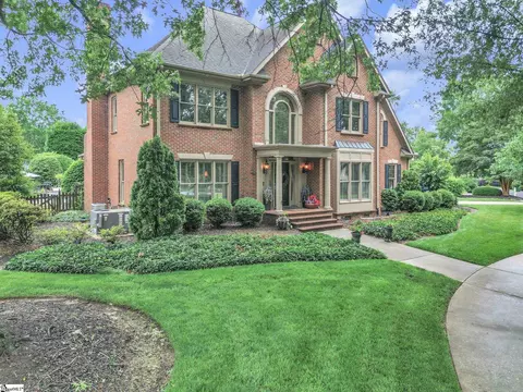 1 Squires Meadow Ct, Simpsonville, SC 29681