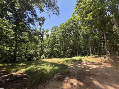 321 Grace Ln, Piedmont, SC 29673