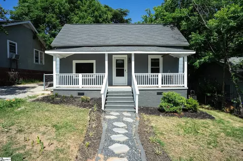16 Pettee St, Greenville, SC 29611
