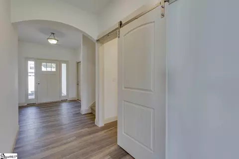 Entry Way - 106 Old Glory Ct, Pickens, SC 29671 photo 3 of 5