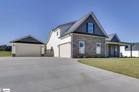 Exterior - 106 Old Glory Ct, Pickens, SC 29671 photo 2 of 5