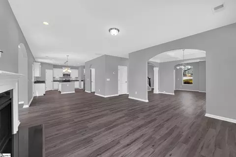 Living - 504 Heirloom Ct, Easley, SC 29642 photo 5 of 6