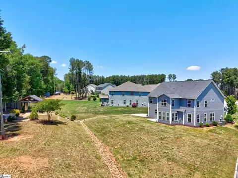 Exterior - 504 Heirloom Ct, Easley, SC 29642 photo 7 of 9