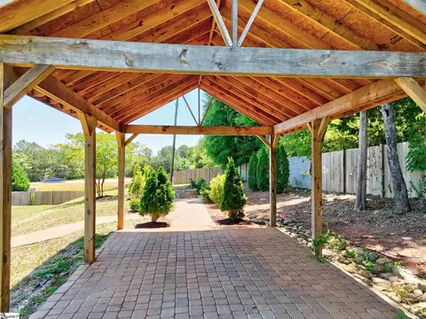 Exterior - 504 Heirloom Ct, Easley, SC 29642 photo 2 of 9
