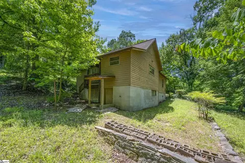 Exterior - 77 First St, Tryon, NC 28782 photo 4 of 8