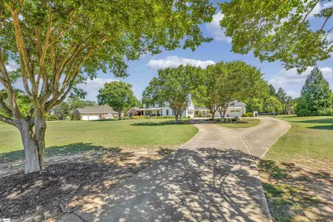 2383 Roper Mountain Rd, Simpsonville, SC 29681