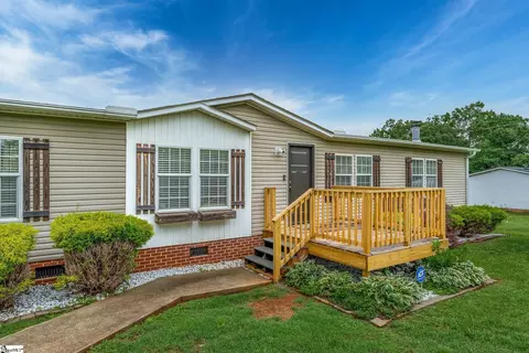247 Perry Rd, Greer, SC 29651 photo 2
