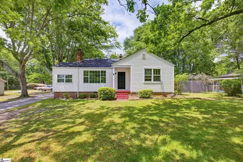 7 Alberta Ave, Greenville, SC 29617