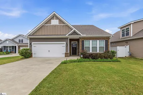24 Daybreak Pl, Simpsonville, SC 29681
