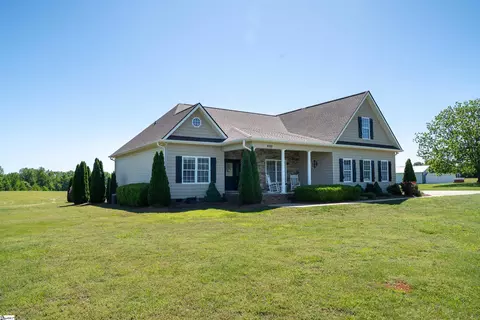 450 Meadow Rd, Inman, SC 29349