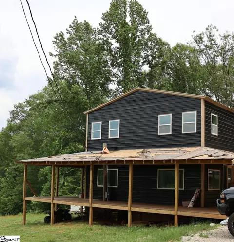551 S Packs Mountain Rd, Taylors, SC 29687