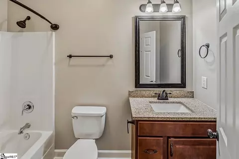 Bath - 445 Albatross Rd, Easley, SC 29640 photo 4 of 5