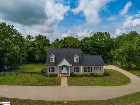 445 Albatross Rd, Easley, SC 29640