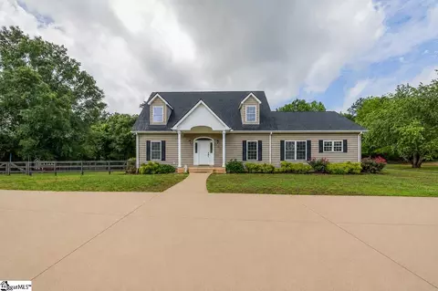 Exterior - 445 Albatross Rd, Easley, SC 29640 photo 2 of 6