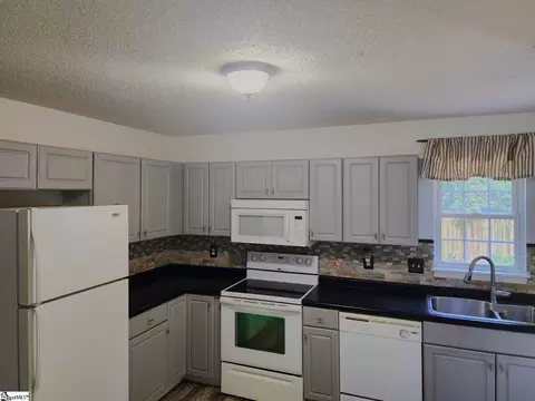 Kitchen - 328 Springfield Cir, Easley, SC 29642 photo 1 of 4
