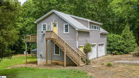 121 Lisa Cir, Marietta, SC 29661