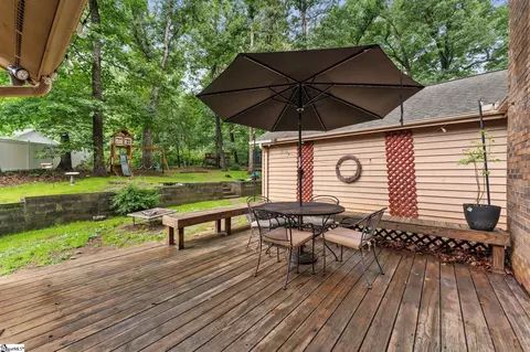 Exterior - 159 Plantation Dr, Easley, SC 29642 photo 5 of 9