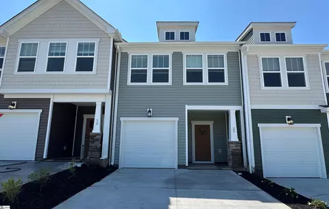 28 Shoemaker Rd, Greenville, SC 29617