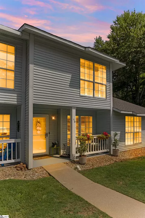 10 Bear Grass Ct, Greenville, SC 29605