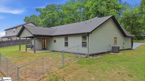 Exterior - 2222 Wright Dr, Greer, SC 29651 photo 4 of 5