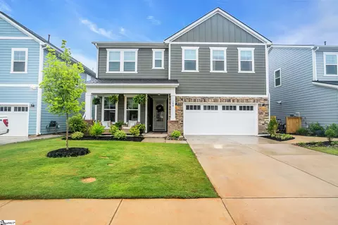 106 Winding Stream Cir, Simpsonville, SC 29681