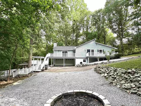 150 Orchard Dr, Inman, SC 29349