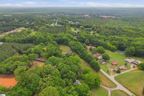 401 Old Pelzer Rd, Pelzer, SC 29669 photo 12