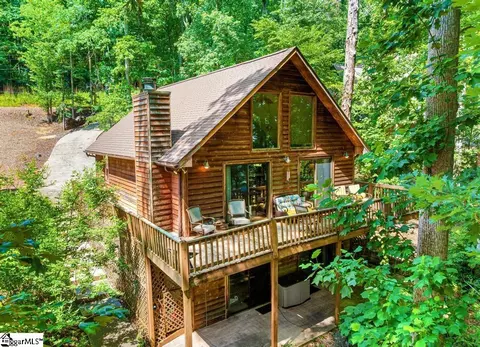 415 Kenwood Dr, Westminster, SC 29693