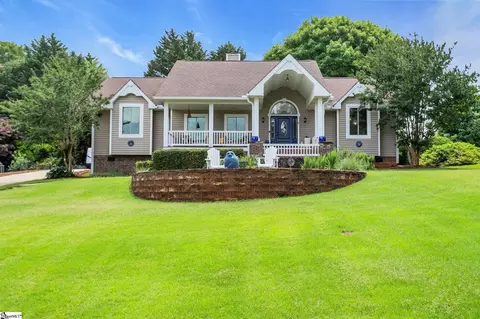 510 Glen Laurel Dr, Easley, SC 29642