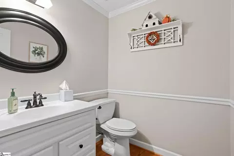 Bath - 805 E Silverleaf St, Greer, SC 29650 photo 1 of 4
