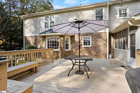 Exterior - 805 E Silverleaf St, Greer, SC 29650 photo 4 of 8