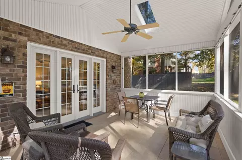 Exterior - 805 E Silverleaf St, Greer, SC 29650 photo 3 of 8